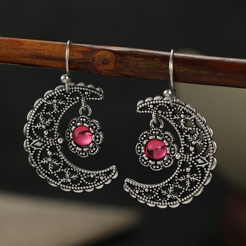 Vintage Inlaid Red Stone Moon  - огляд і ціна Ethnic Wear In Fashion